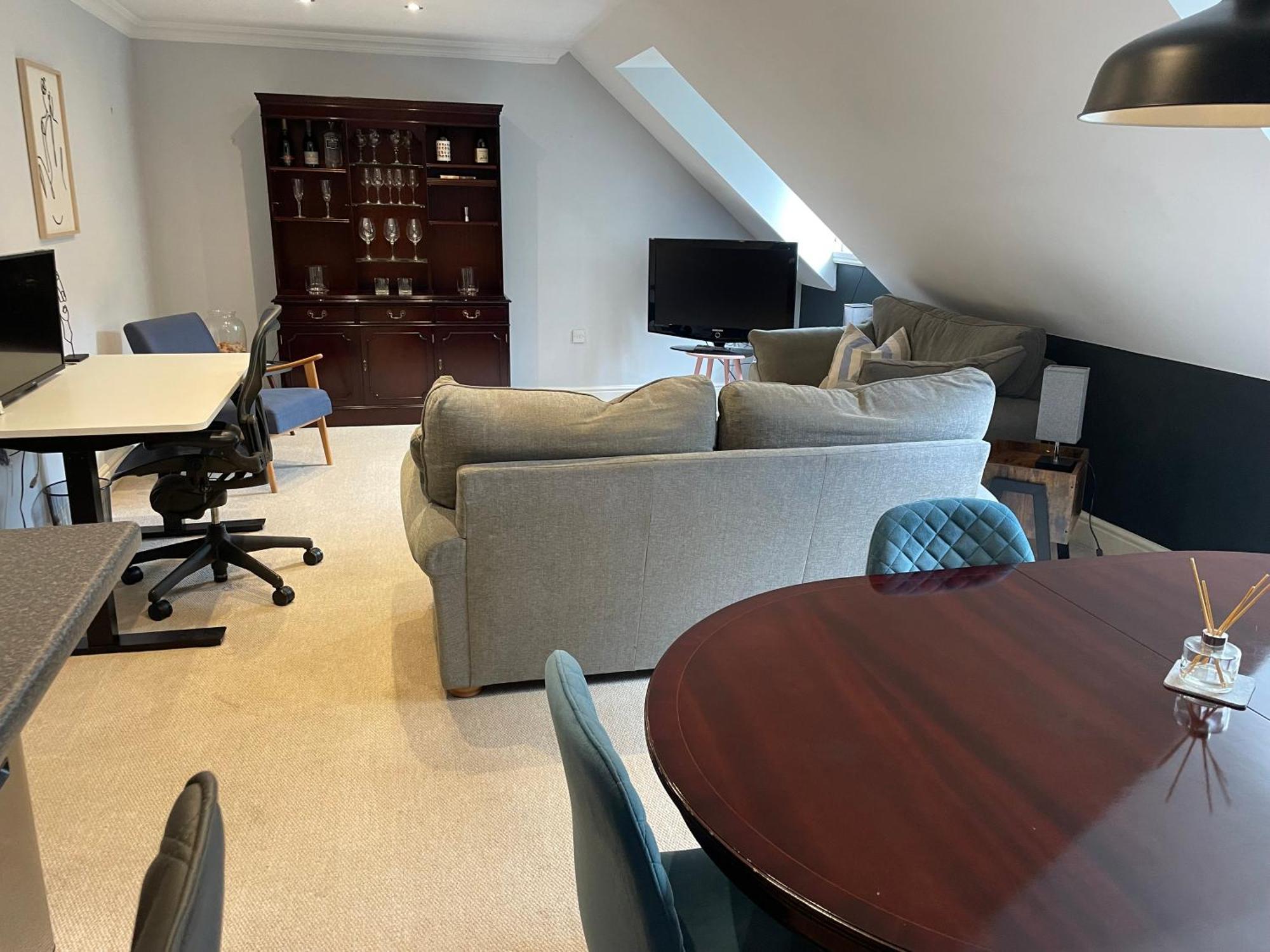 Modern Loft Retreat In The Heart Of Nailsworth Lägenhet Exteriör bild